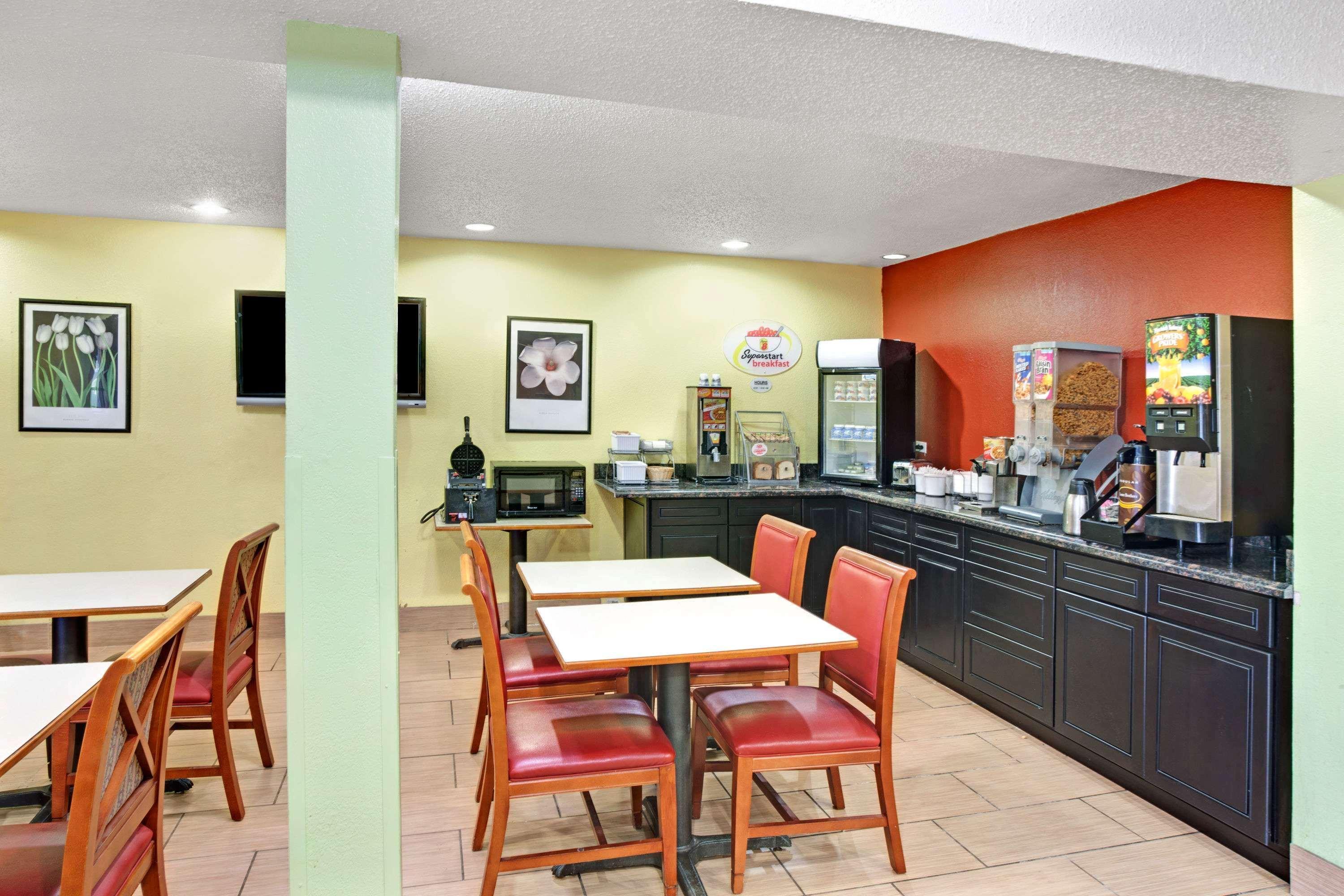 Super 8 By Wyndham Romeoville Bolingbrook Kültér fotó
